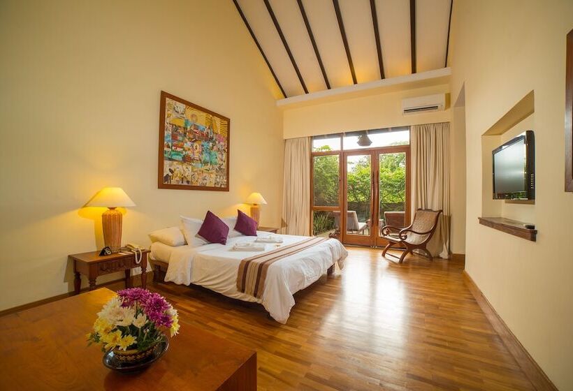 디럭스 룸, The Hotel @ Tharabar Gate