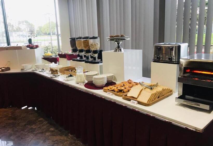 اتاق پرمیوم, Auckland Airport Kiwi