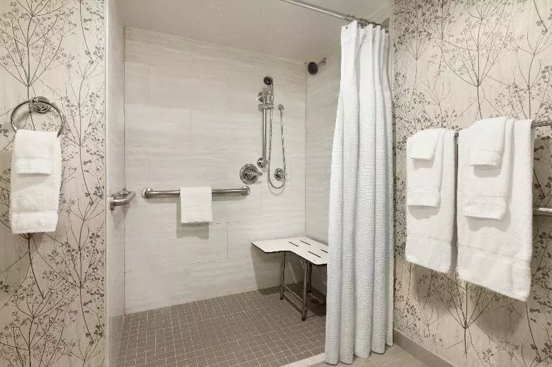 キングサイズベッドのスタンダードルーム, Crowne Plaza Crystal City Washington, D.c., An Ihg