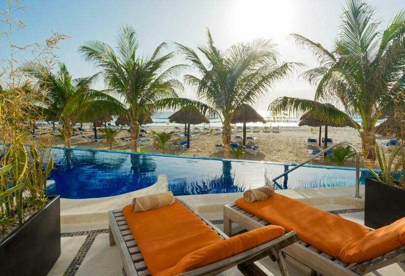 סוויטת ג'וניור, Flamingo Cancun - All Inclusive