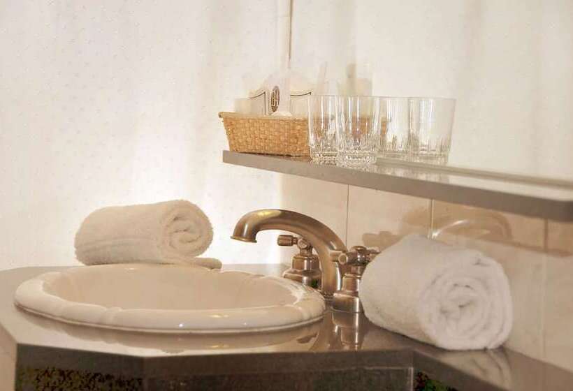 اتاق استاندارد سه نفره, Gran Hotel Buenos Aires