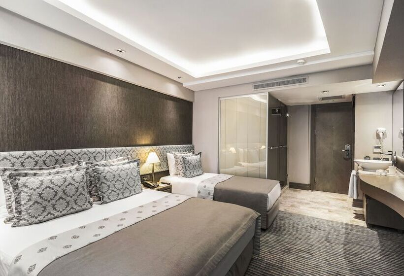 اتاق استاندارد سه نفره, Grand Beyazit Hotel Old City