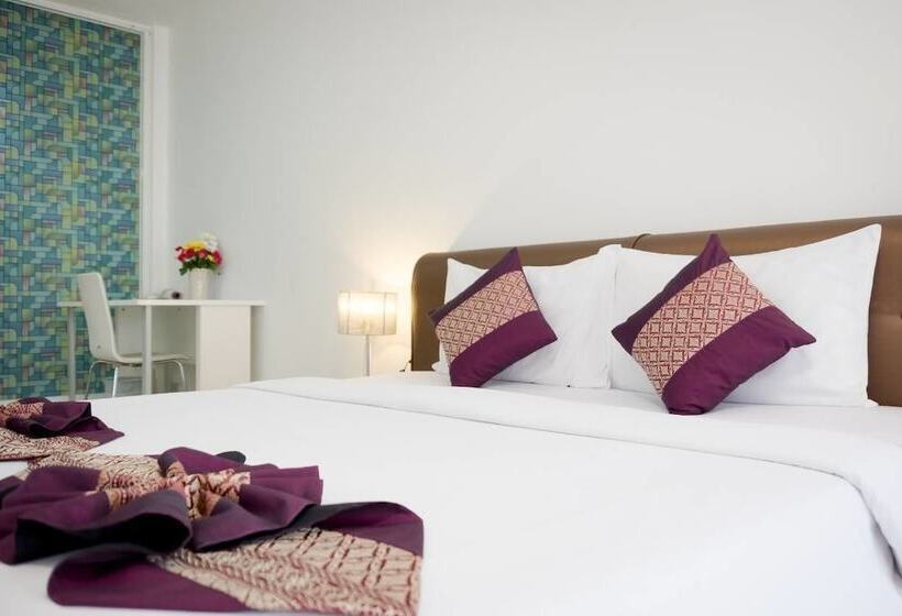 اتاق لوکس با چشمانداز دریا, Mark Land Seaside Pattaya