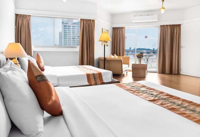 سوییت با چشمانداز دریا, Mark Land Seaside Pattaya