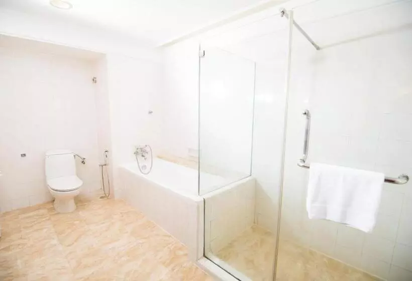 3 Bedroom Apartment, Perdana Kuala Lumpur City Centre
