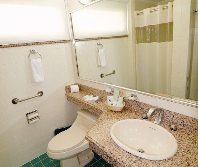 سوییت جونیور, Plaza Del General