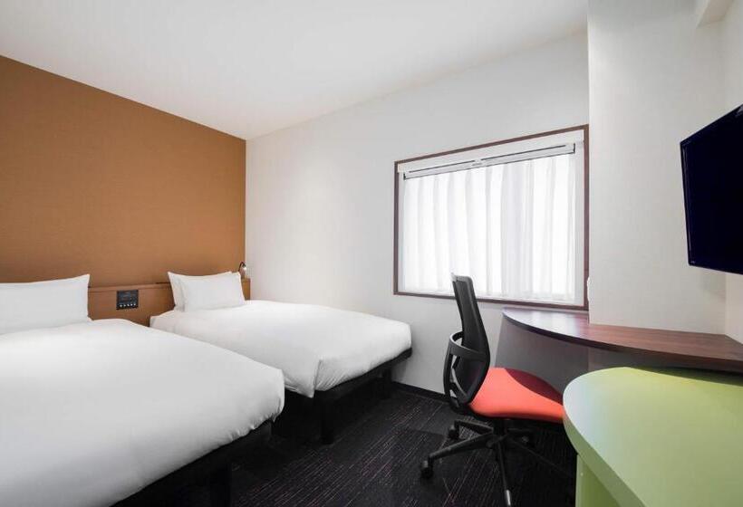 Standart Oda, The B Akasaka