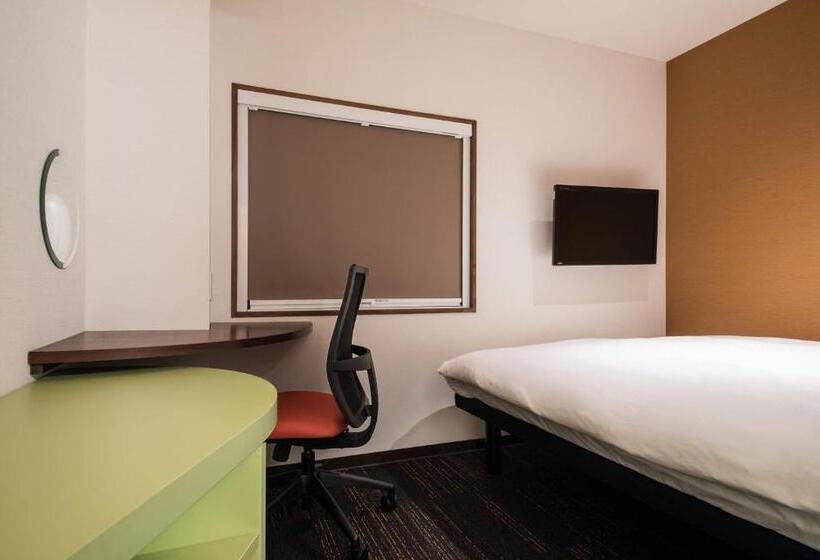 Standart Oda, The B Akasaka