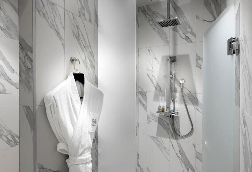 キングサイズベッドのスタンダードルーム, The Melbourne