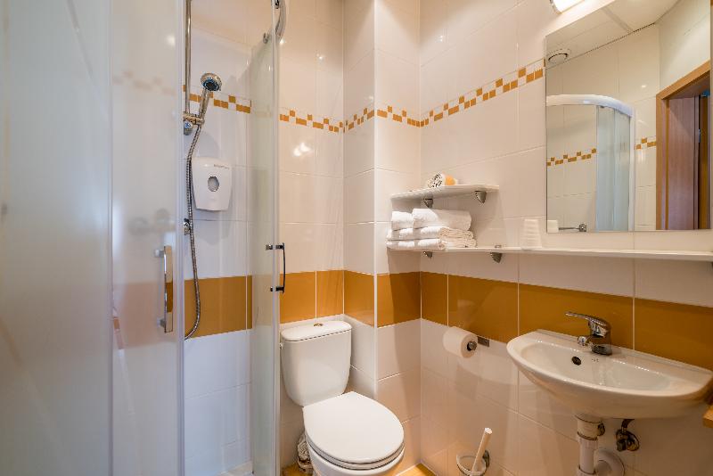 스탠다드 룸, Weiser