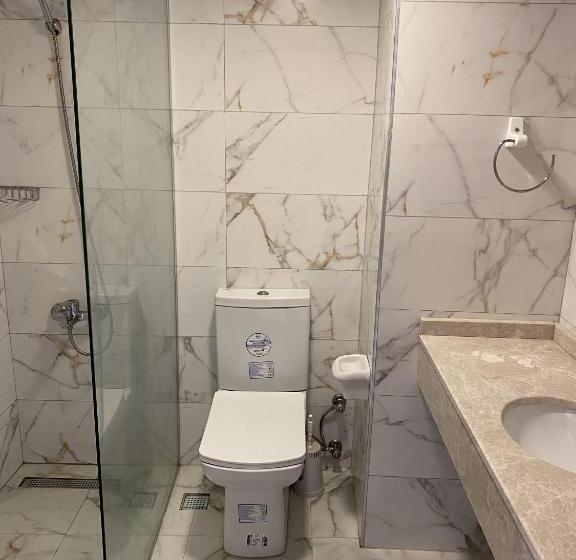 Люкс Вид на Бассейн, Tuntas Family Suites Kusadasi
