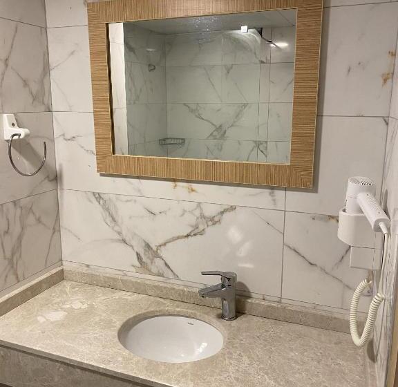 Люкс Вид на Море, Tuntas Family Suites Kusadasi