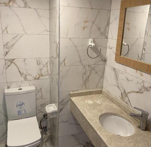 Люкс Вид на Сад, Tuntas Family Suites Kusadasi
