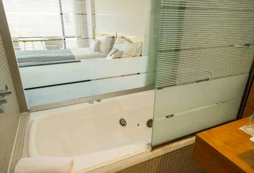 スタンダードルーム, Design Suites Calafate