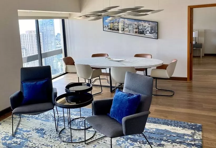 سوییت لوکس, Grand Hyatt San Francisco Union Square