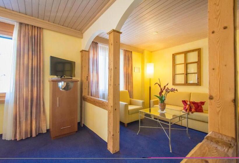 חדר סופריור, La Cruna