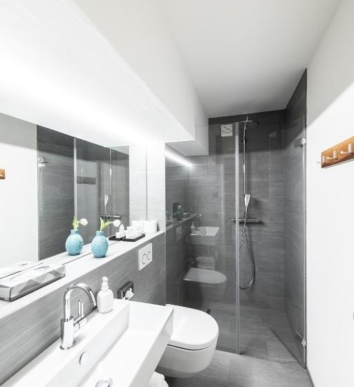 חדר סטנדרט, La Cruna