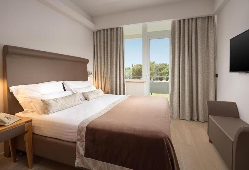 高级套房, Pelegrin Plava Laguna