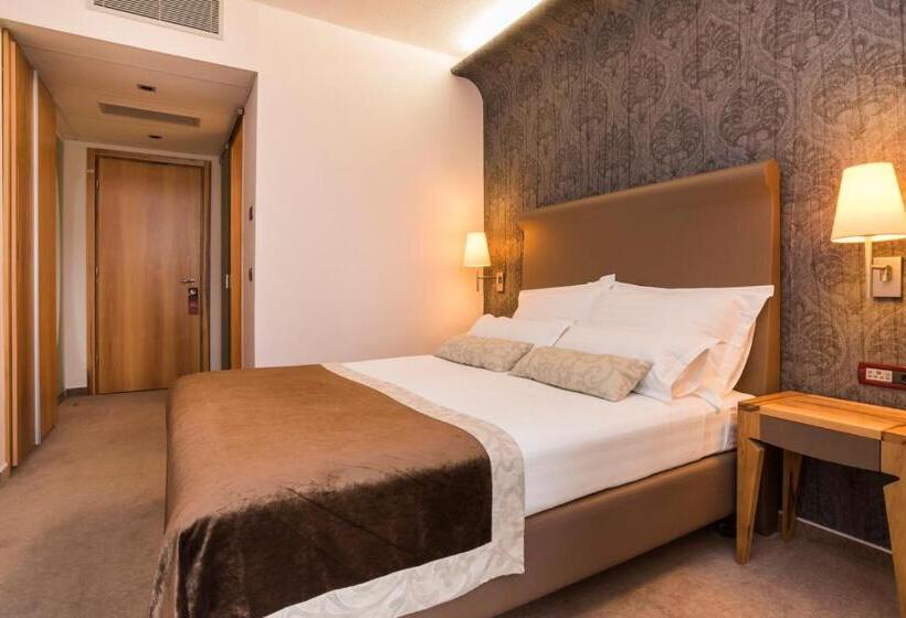 带双人床的经典房间, Pelegrin Plava Laguna