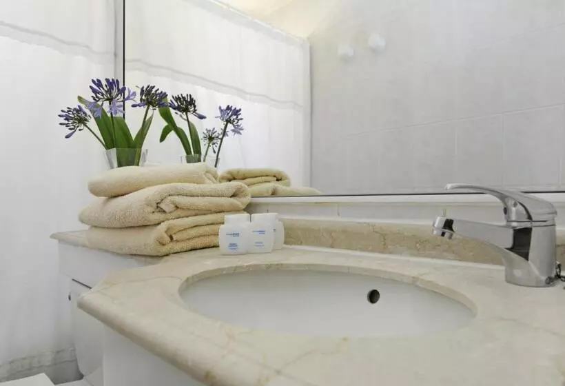 آپارتمان 2 خوابه, Mr Mar Suites