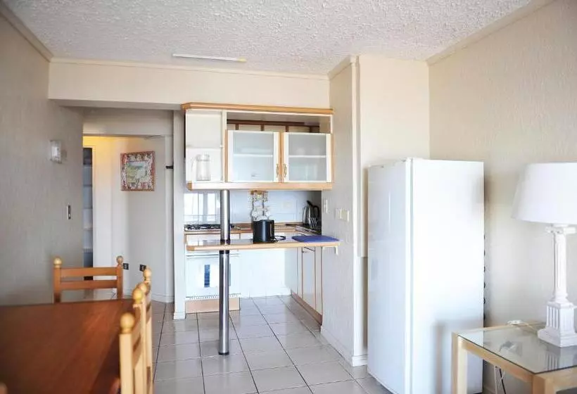 آپارتمان 1 خوابه با چشمانداز دریا, Mr Mar Suites