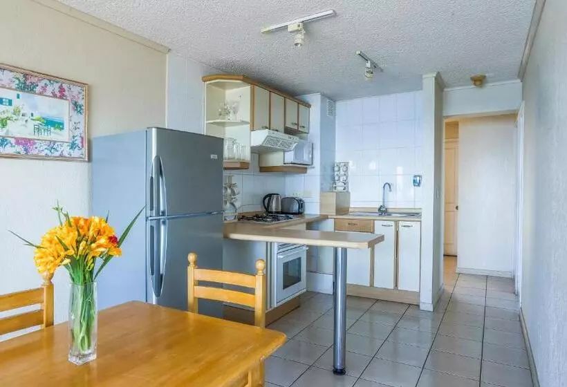 آپارتمان 3 خوابه با چشمانداز دریا, Mr Mar Suites