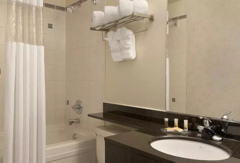 استودیوی استاندارد, Nova Inn Yellowknife