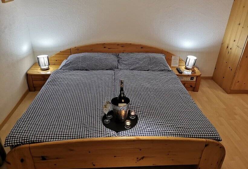 Familienzimmer, Plattas