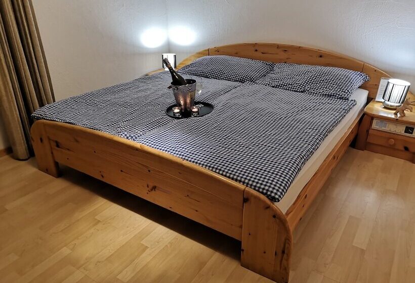 Familienzimmer, Plattas