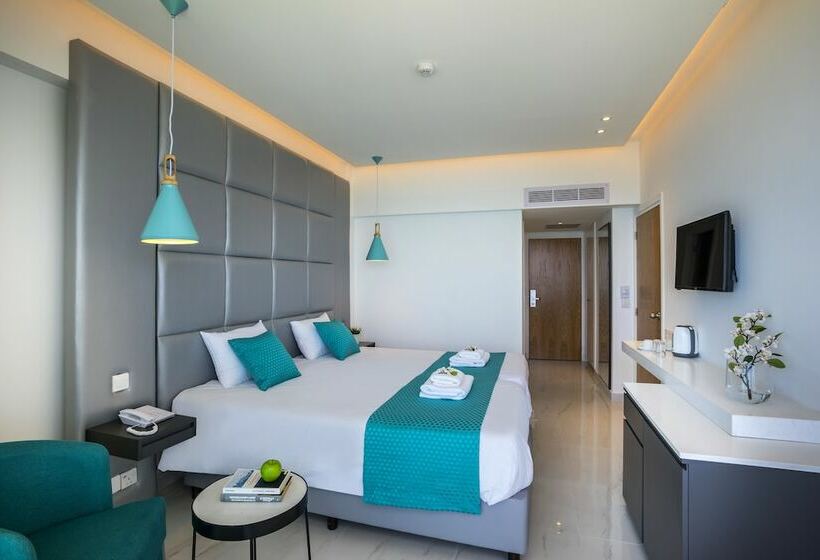 Номер Стандарт Боковой Вид на Море, Silver Sands Beach