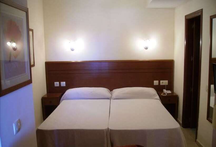 סטודיו סטנדרט עם נוף צדדי לים, Don Juan Beach Resort