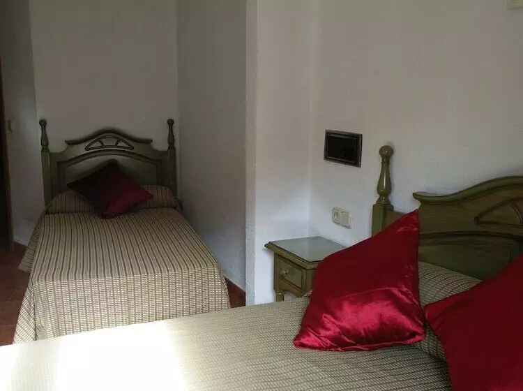 اتاق استاندارد سه نفره, Eco Hotel Toledo