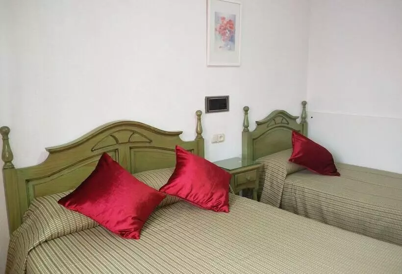 اتاق استاندارد سه نفره, Eco Hotel Toledo