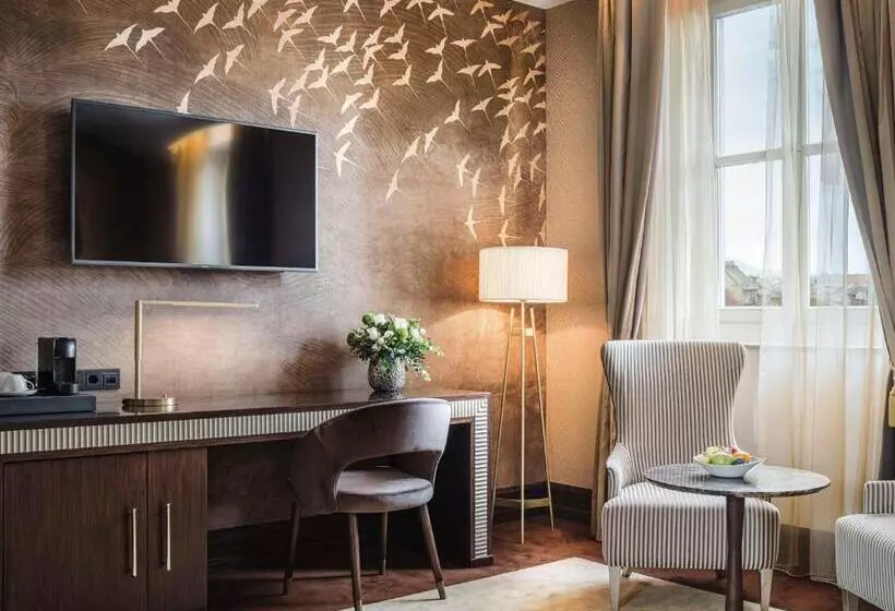 デラックスルーム, Anantara New York Palace Budapest   A Leading Hotel Of The World