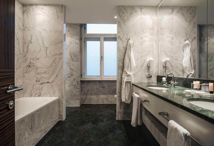 シティビュープレミアムルーム, Anantara New York Palace Budapest   A Leading Hotel Of The World