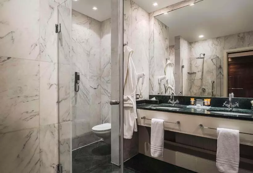 テラス付きジュニアスイート, Anantara New York Palace Budapest   A Leading Hotel Of The World