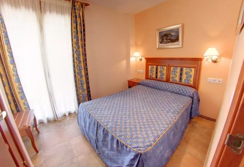 اتاق استاندارد سه نفره, Balneario Parque De Cazorla