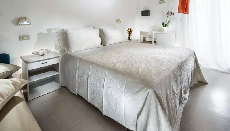 اتاق استاندارد, Capinera