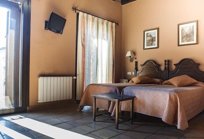 スタンダードルーム, La Casa Grande De El Burgo