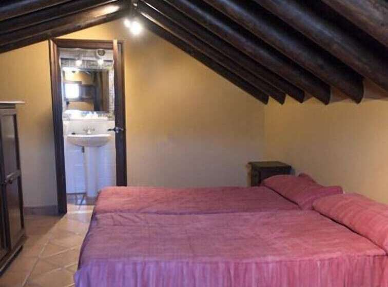 スタンダードルーム, La Casa Grande De El Burgo