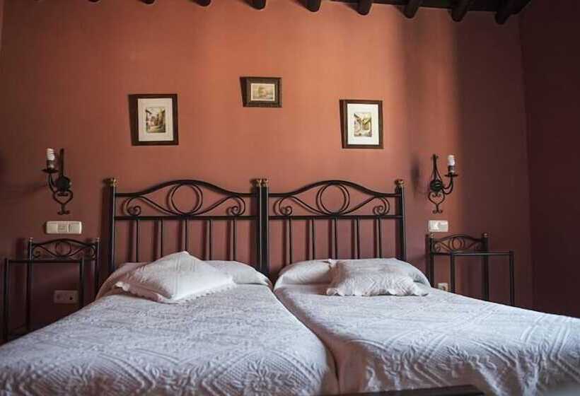 スタンダードルーム, La Casa Grande De El Burgo