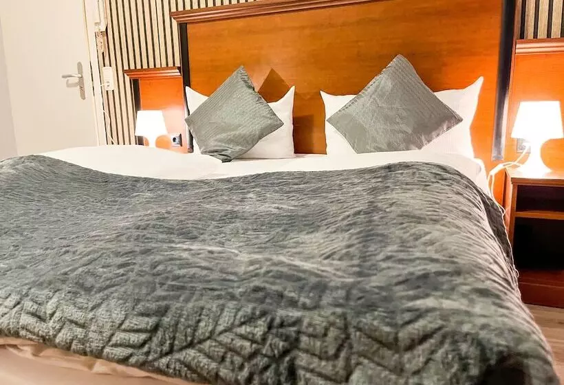 اتاق استاندارد, City Hotel West