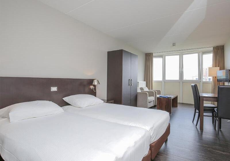 חדר סטנדרט עם מרפסת, Fletcher Hotel Restaurant Zeeduin