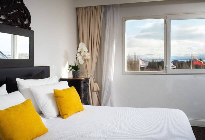 Полулюкс, Lagos Del Calafate