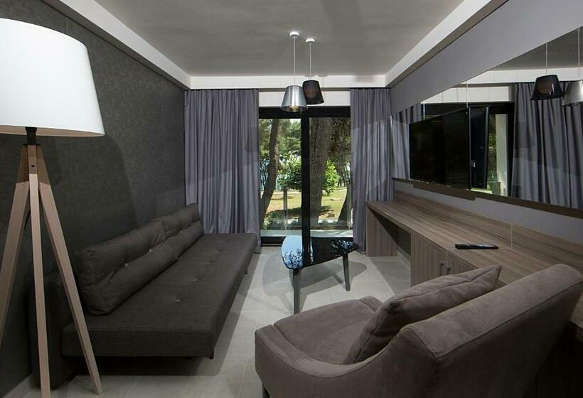 침실 2개 스위트, Park Plaza Arena Pula