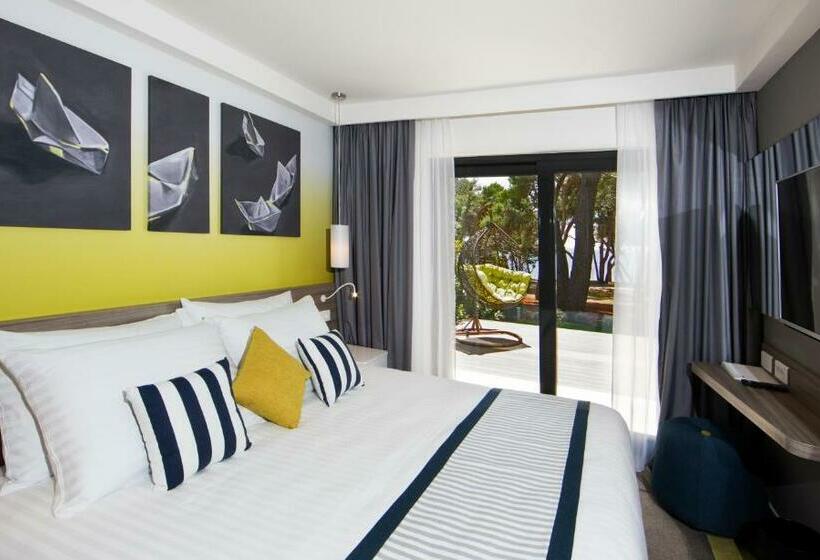 침실 2개 스위트, Park Plaza Arena Pula