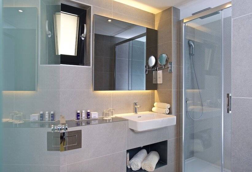 스탠다드 룸 풀장 전망, Park Plaza Arena Pula