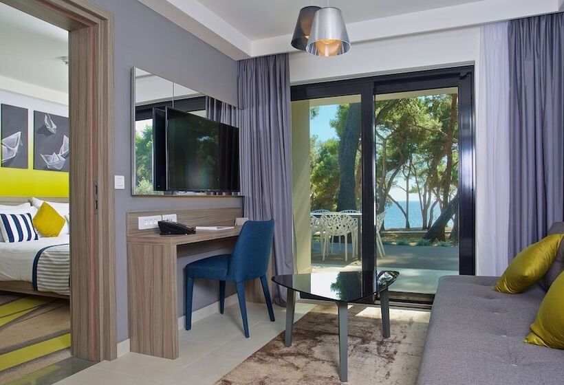 침실 2개 스위트, Park Plaza Arena Pula