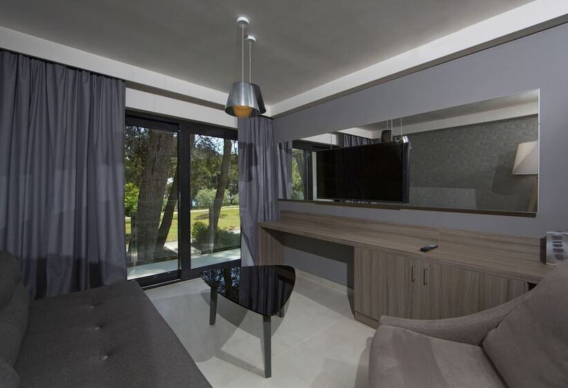سوئیت 2 خوابه, Park Plaza Arena Pula