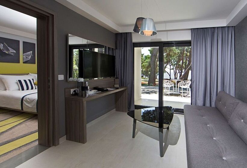 침실 2개 스위트, Park Plaza Arena Pula